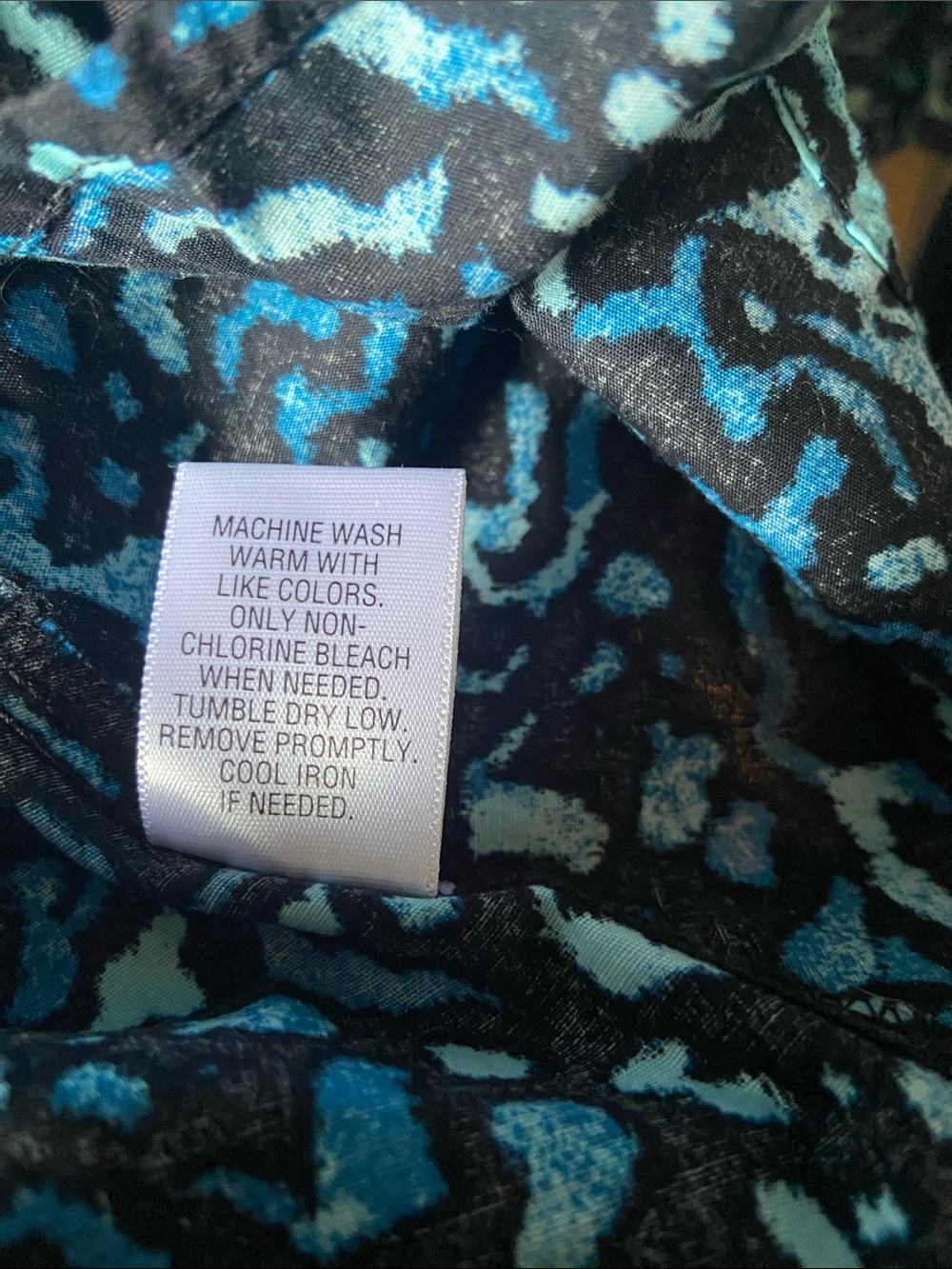 Dana Buchman Teal and Navy Abstract Print Button-Front Tunic 3/4 Sleeves Size XL - Picture 6 of 6